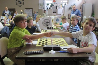 Ковалев рукопожатие.jpg Ковалев рукопожатие.jpg